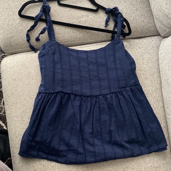 Tie Strap Tank Top - Picture 4 of 5